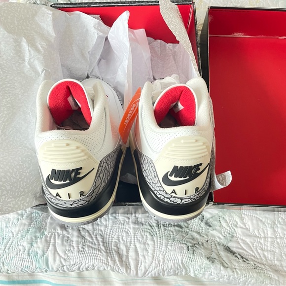 Air Jordan 3 Retro White Cement Reimagined Size 9.5 Men - Picture 6 of 10